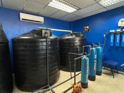 FONDO DE COMERCIO - RECARGA DE BOTELLONES DE AGUA POTABLE - CC ALTAMIRA - 2