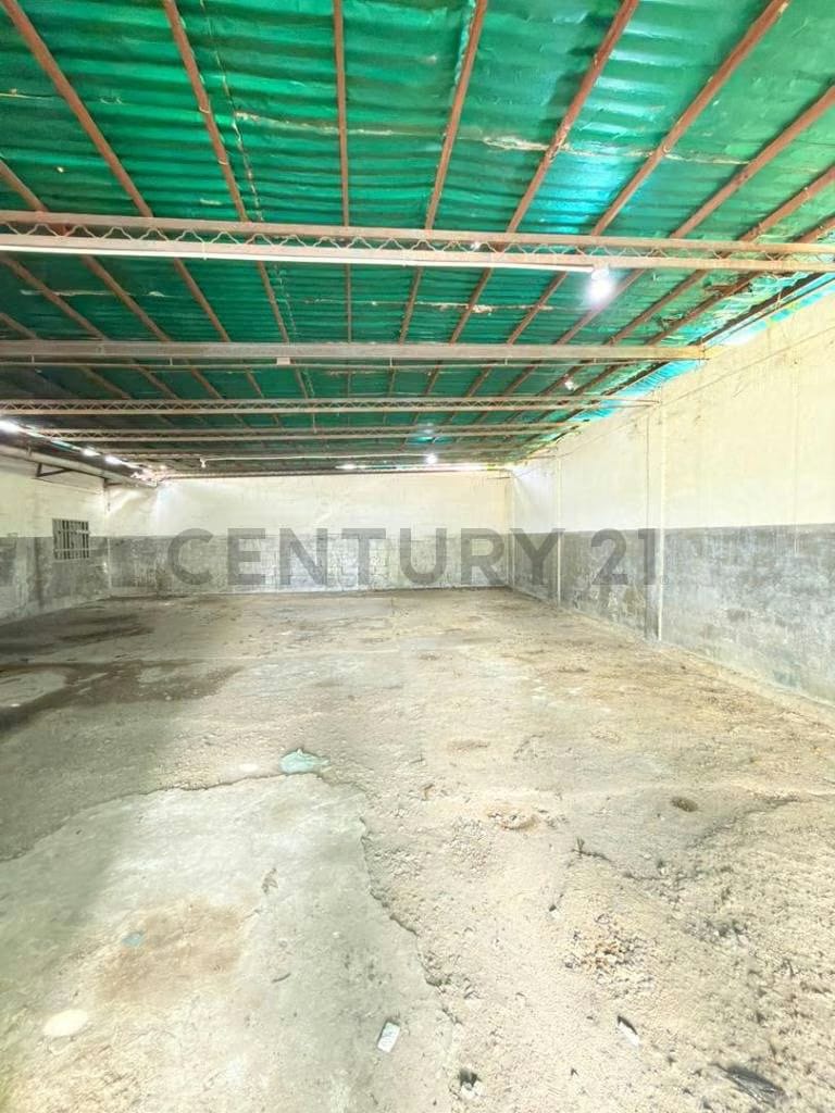 Galpón con Oficinas, a pocos metros de la Calle Freites, Barcelona - 3