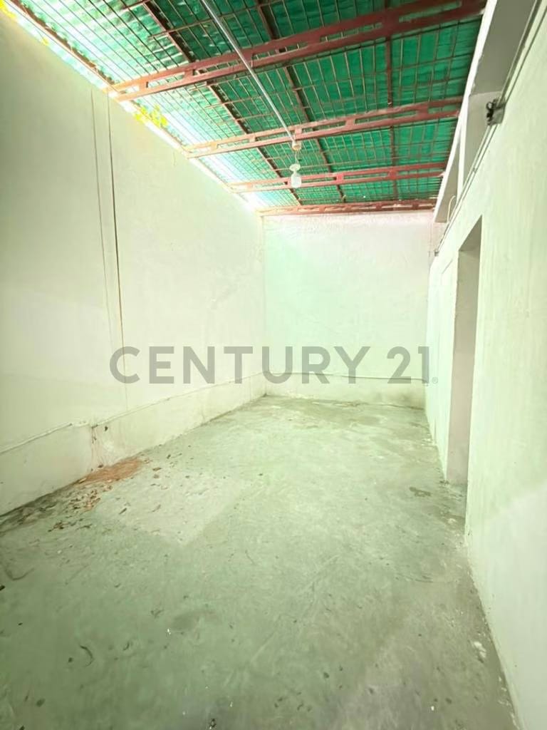 Galpón con Oficinas, a pocos metros de la Calle Freites, Barcelona - 6