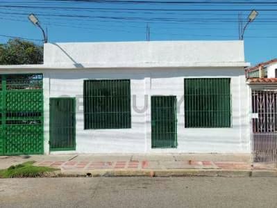 Se Alquila Local Comercial en Barcelona, Sector Boyaca II Avenida Raul Leoni