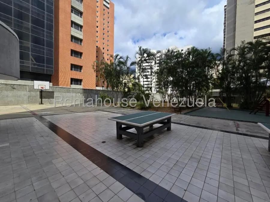 Apartamento en Venta en Los Dos Caminos Caracas