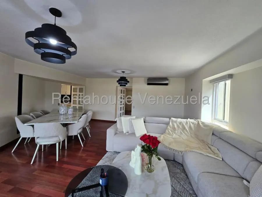 Apartamento en Venta en Los Dos Caminos Caracas - 2