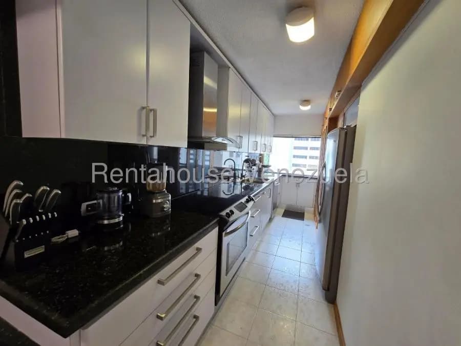 Apartamento en Venta en Los Dos Caminos Caracas - 11