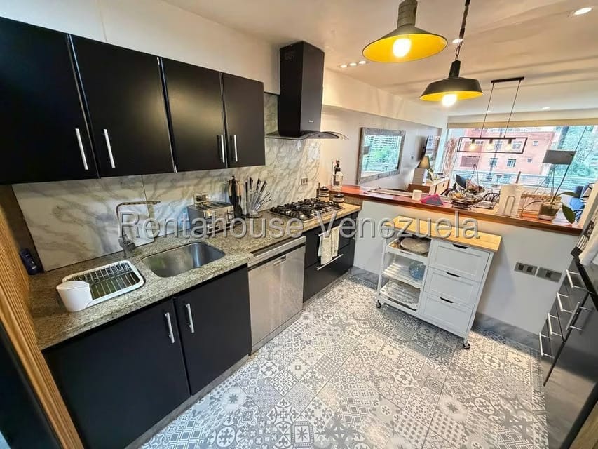 Apartamento (1 Nivel) en Venta en Las Esmeraldas, Distrito Metropolitano - 13