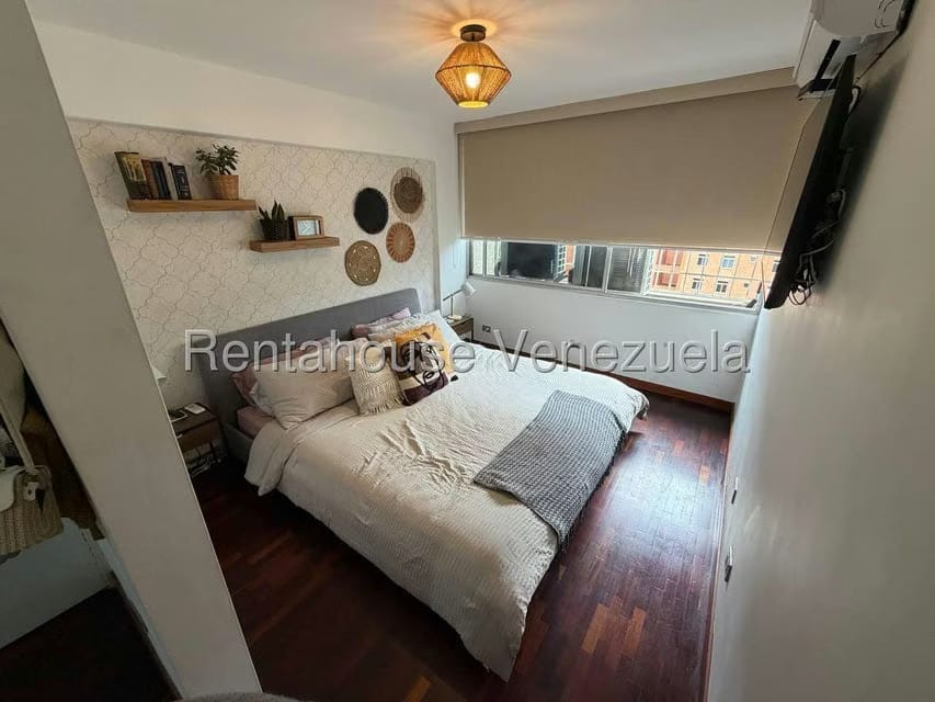 Apartamento (1 Nivel) en Venta en Las Esmeraldas, Distrito Metropolitano - 16
