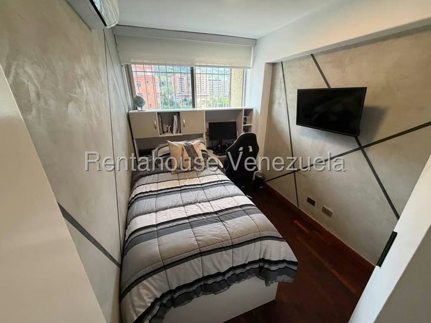 Apartamento (1 Nivel) en Venta en Las Esmeraldas, Distrito Metropolitano - 19