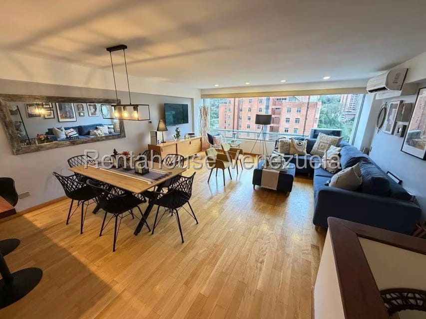 Apartamento (1 Nivel) en Venta en Las Esmeraldas, Distrito Metropolitano - 3