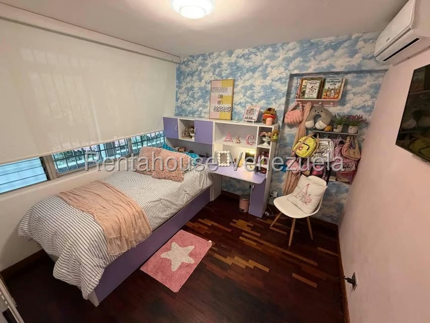 Apartamento (1 Nivel) en Venta en Las Esmeraldas, Distrito Metropolitano - 21