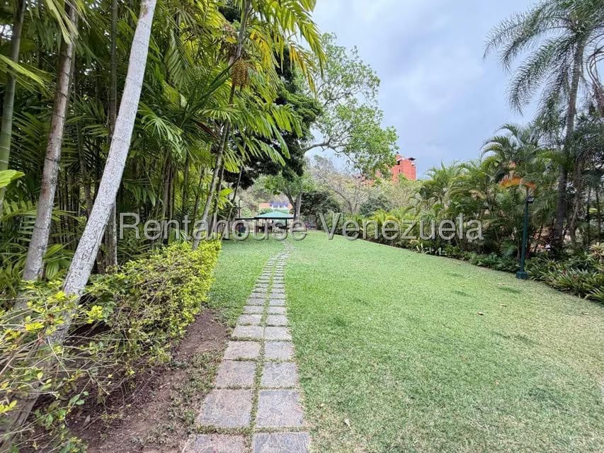 Apartamento (1 Nivel) en Venta en Las Esmeraldas, Distrito Metropolitano - 29