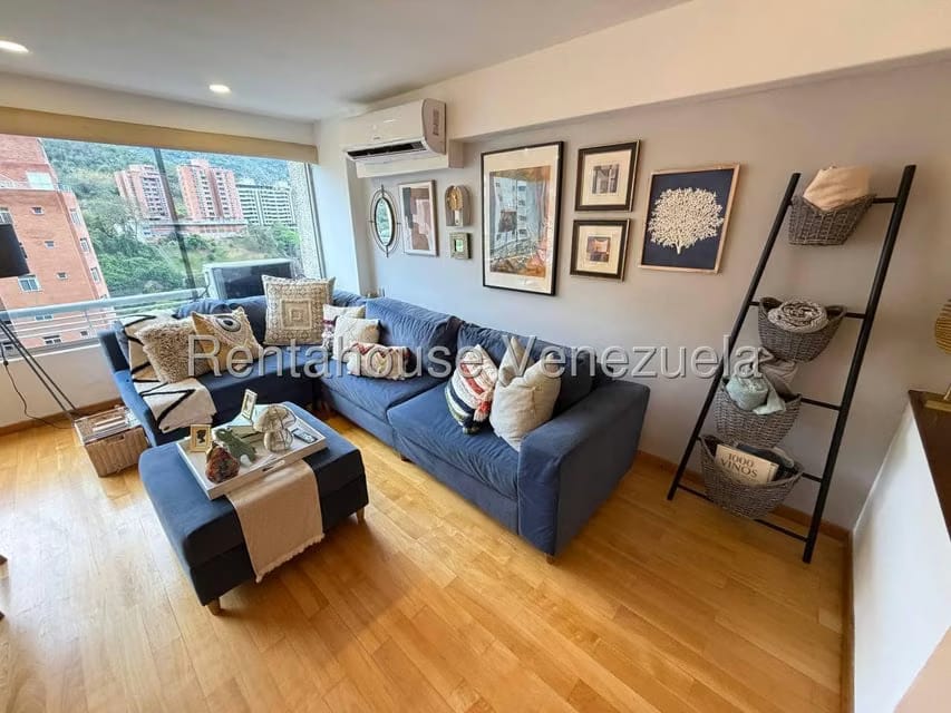 Apartamento (1 Nivel) en Venta en Las Esmeraldas, Distrito Metropolitano - 8