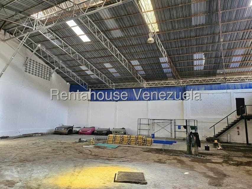 Comercial (Galpon - Deposito) en Alquiler en La Yaguara, Distrito Metropolitano - 16