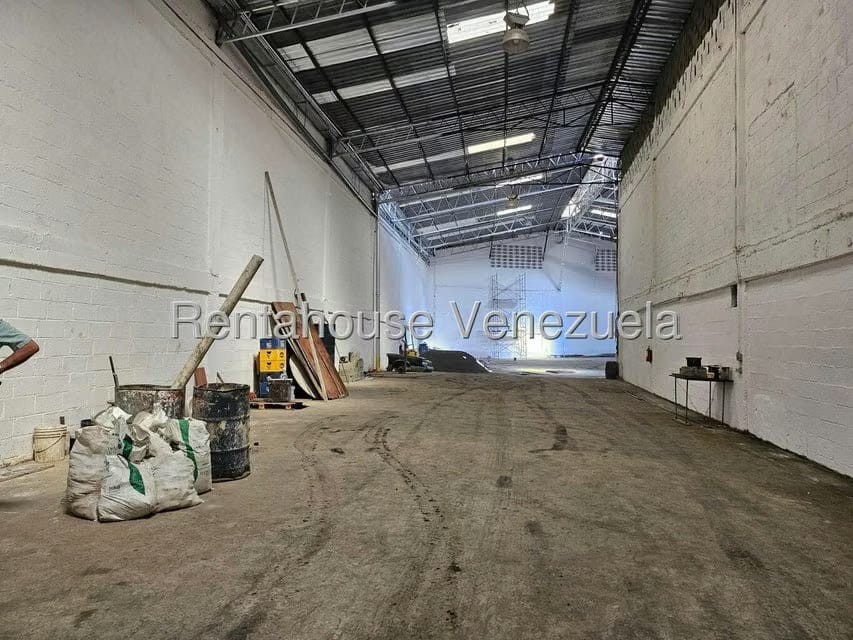 Comercial (Galpon - Deposito) en Alquiler en La Yaguara, Distrito Metropolitano - 21