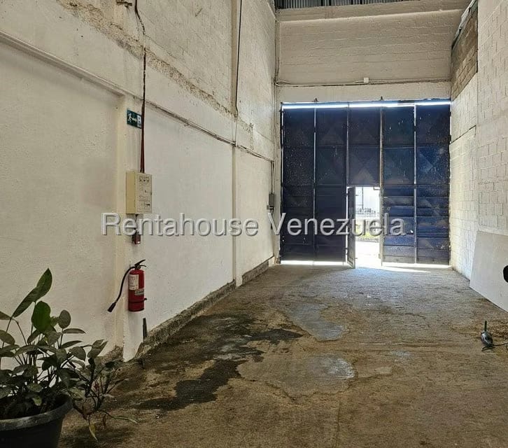 Comercial (Galpon - Deposito) en Alquiler en La Yaguara, Distrito Metropolitano - 9