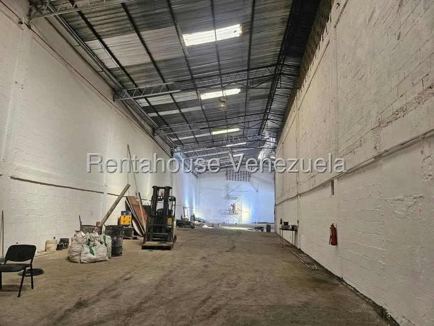 Comercial (Galpon - Deposito) en Alquiler en La Yaguara, Distrito Metropolitano - 10