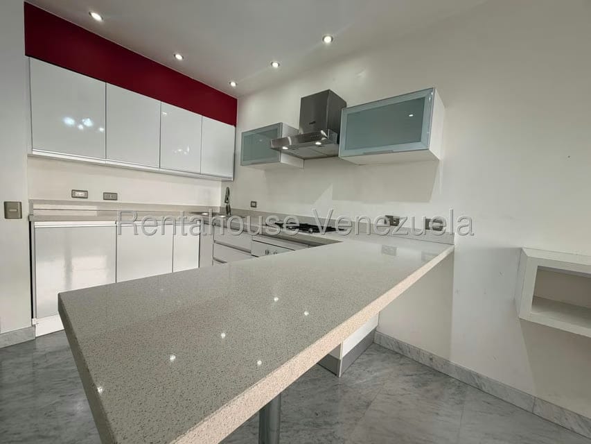 Apartamento (1 Nivel) en Venta en Colinas de Bello Monte, Distrito Metropolitano - 5