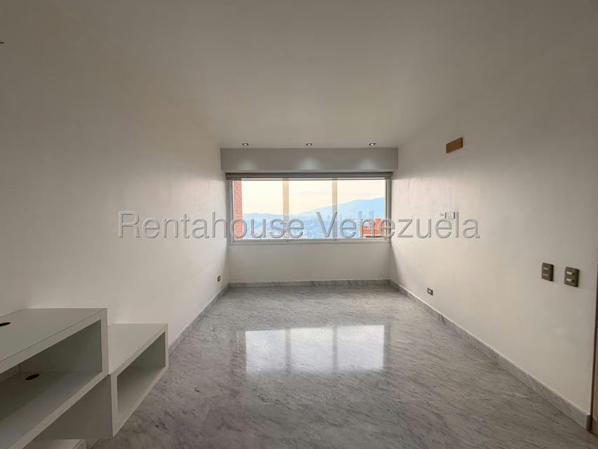 Apartamento (1 Nivel) en Venta en Colinas de Bello Monte, Distrito Metropolitano - 8