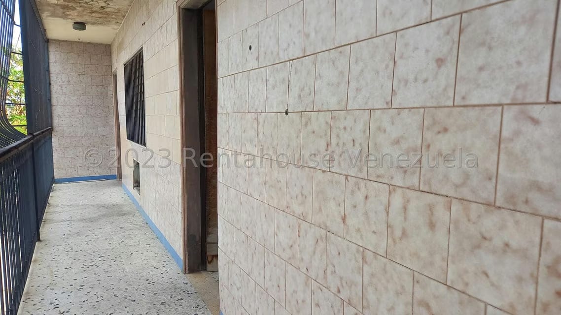 Comercial (Edificio) en Venta en Punto Fijo, Falcon - 12