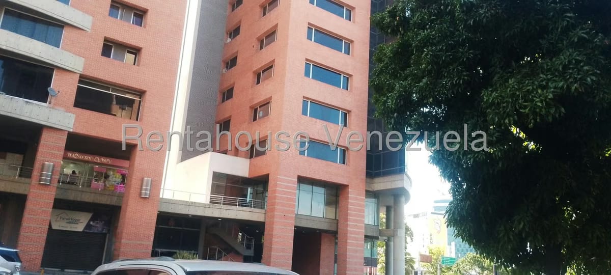 Comercial (Oficina) en Alquiler en Los Dos Caminos, Distrito Metropolitano