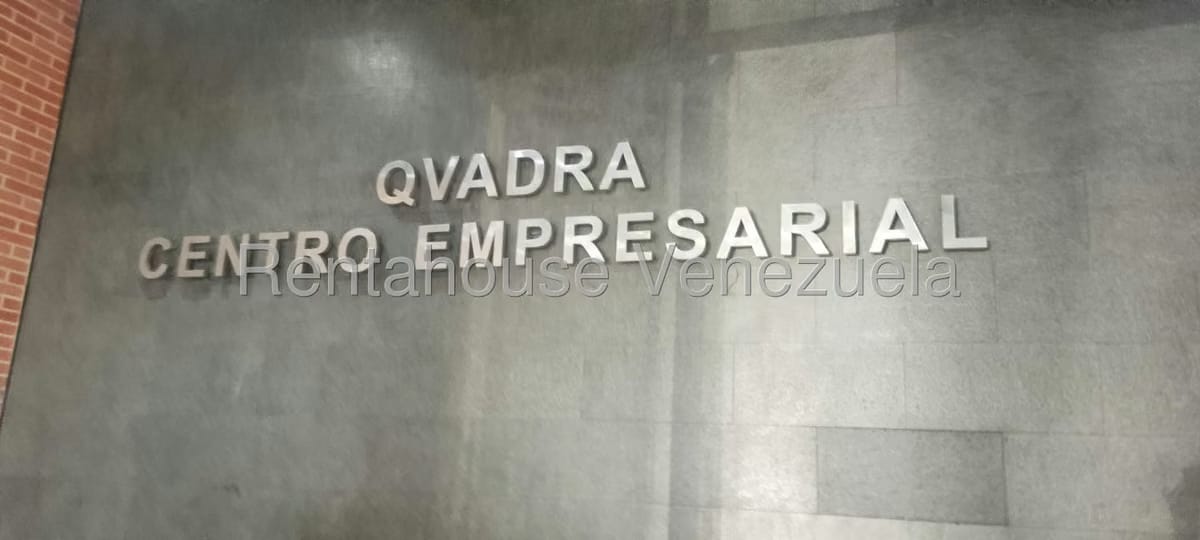 Comercial (Oficina) en Alquiler en Los Dos Caminos, Distrito Metropolitano - 2