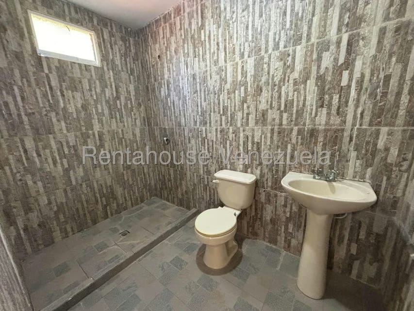 Casa (1 Nivel) en Venta en San Juan, Nueva Esparta - 23