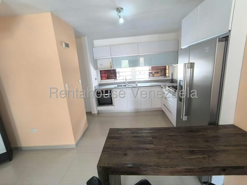 Townhouse (Duplex) en Alquiler en El Rincon, Carabobo - 11