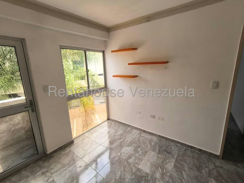 Townhouse (Duplex) en Alquiler en El Rincon, Carabobo - 20