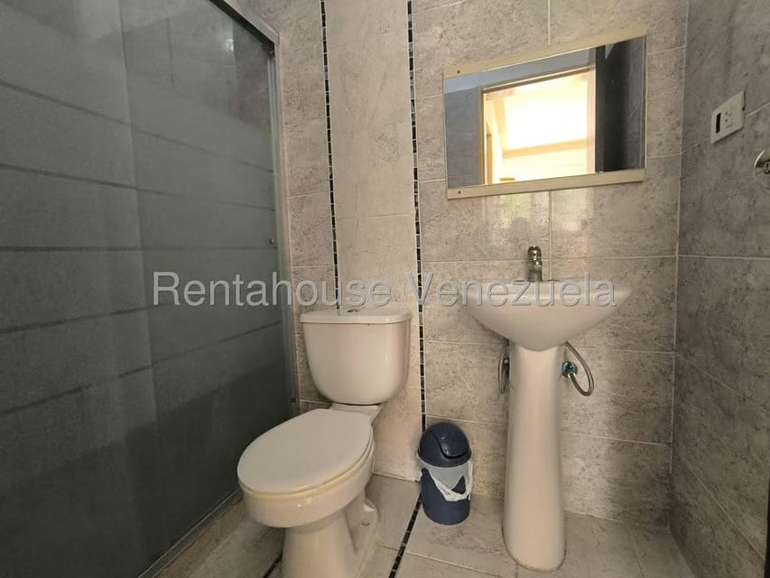 Townhouse (Duplex) en Alquiler en El Rincon, Carabobo - 26