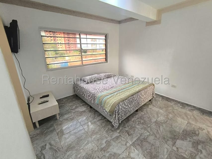 Townhouse (Duplex) en Alquiler en El Rincon, Carabobo - 28
