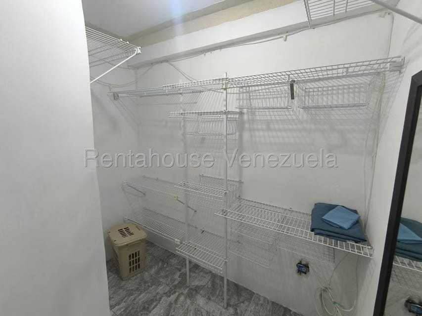 Townhouse (Duplex) en Alquiler en El Rincon, Carabobo - 30