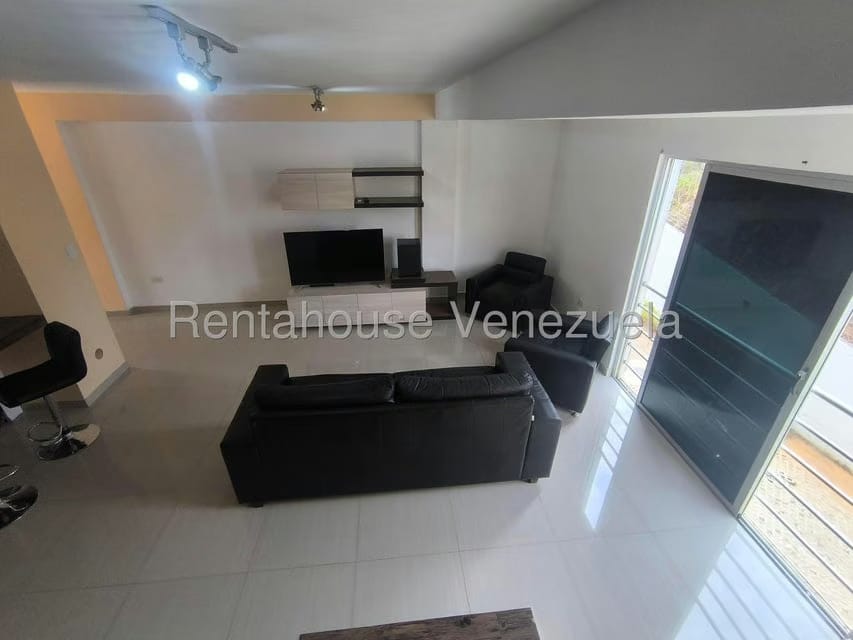 Townhouse (Duplex) en Alquiler en El Rincon, Carabobo - 7