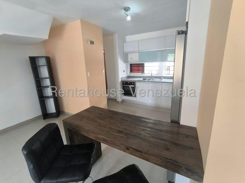 Townhouse (Duplex) en Alquiler en El Rincon, Carabobo - 10