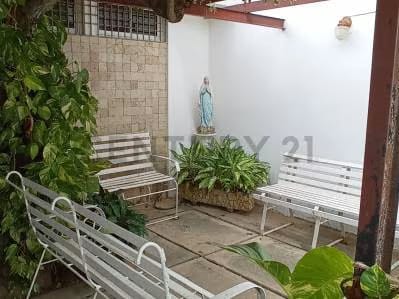 Venta de Casa Residencial y Comercial en Sector Irama - 3