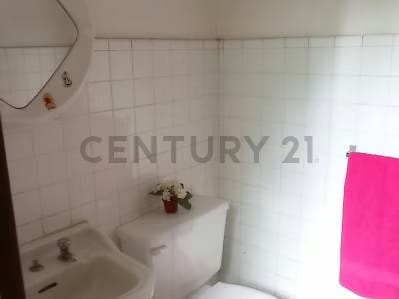 Venta de Casa Residencial y Comercial en Sector Irama - 6