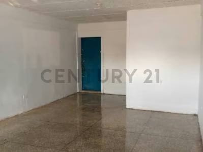 Se Alquila Local En Circunvalación 2 - 4