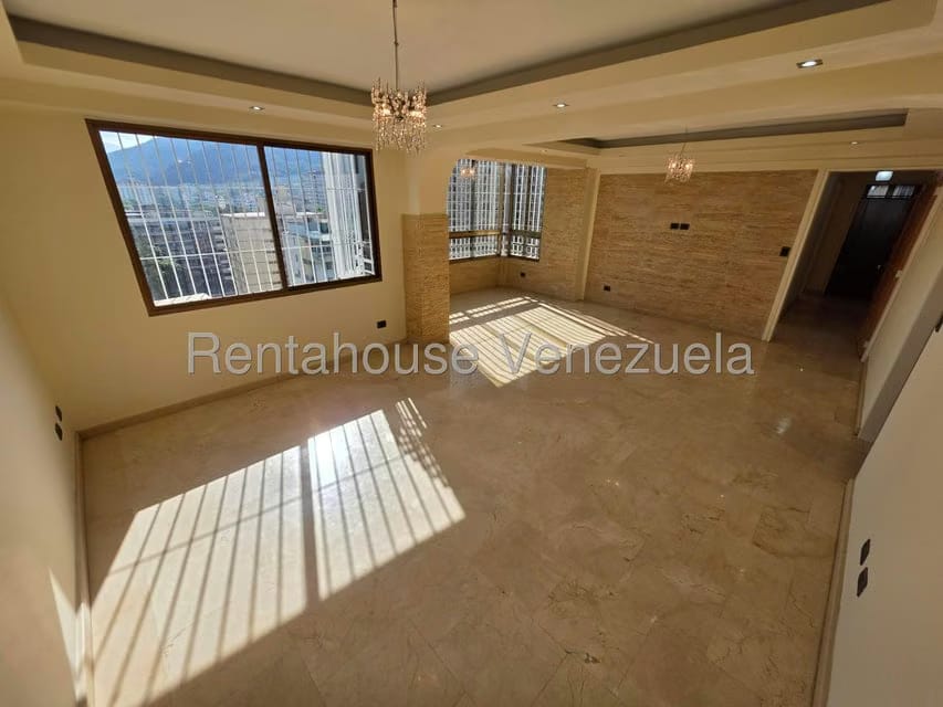 Apartamento (1 Nivel) en Alquiler en El Paraiso, Distrito Metropolitano - 3
