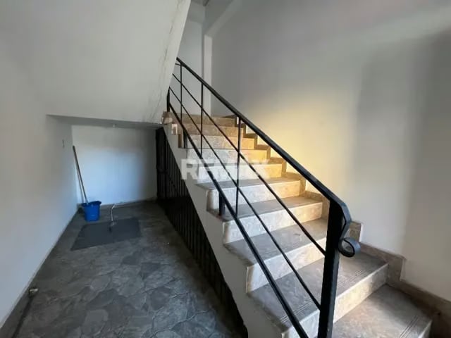 Edificio comercial en venta - 2