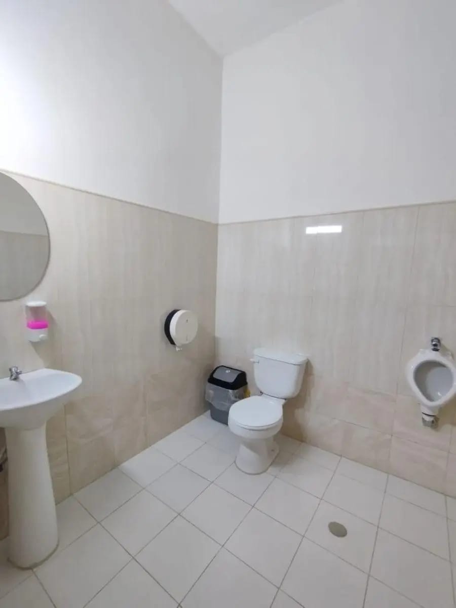 Oficina en Alquiler en Barquisimeto - 5