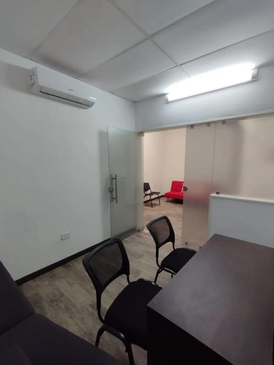 Oficina en Alquiler en Barquisimeto - 6