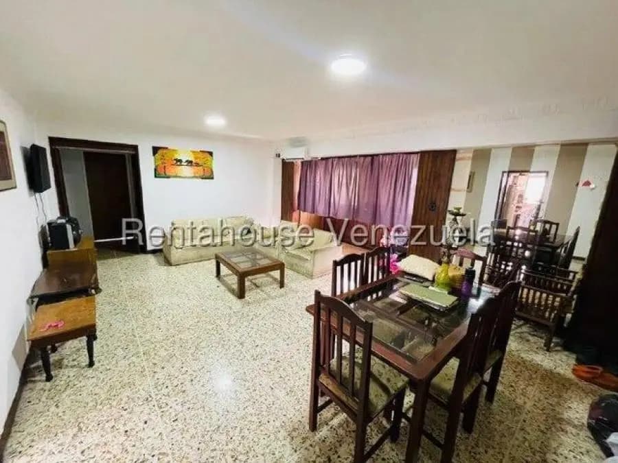 Apartamento en Venta en Los Tacariguas Maracay - 2