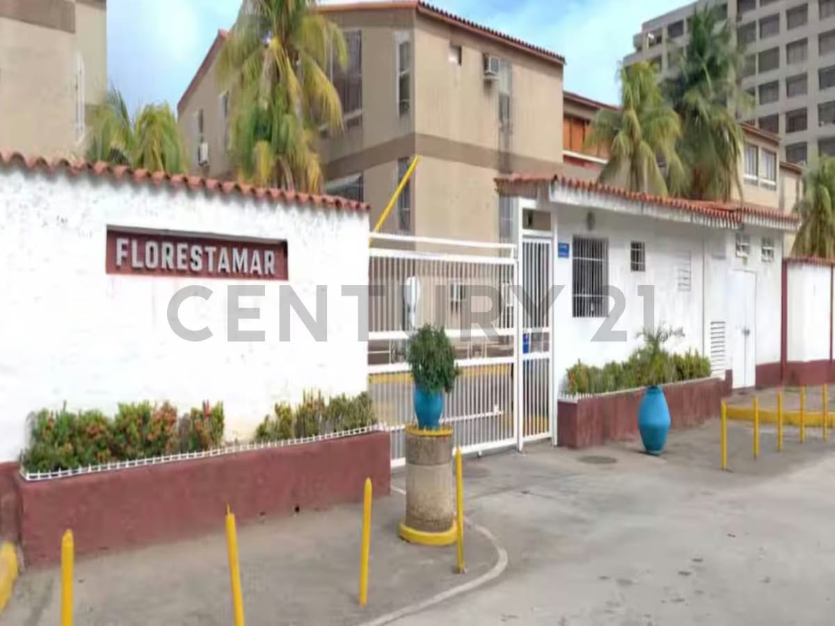 APARTAMENTO DE 3 HABITACIONES EN RESD FLORESTAMAR, MANEIRO, CERCA DE TODO - 15