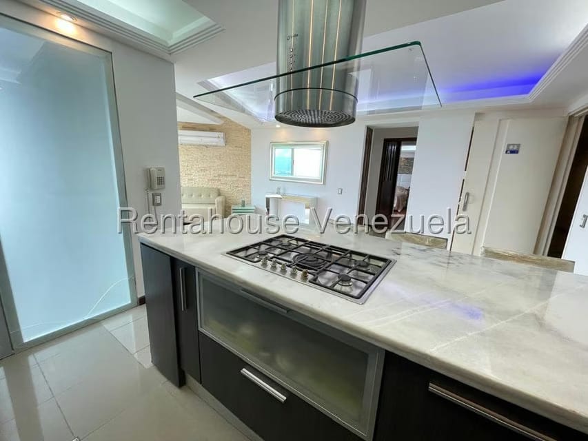 Apartamento (1 Nivel) en Alquiler en Alto Hatillo, Distrito Metropolitano - 15