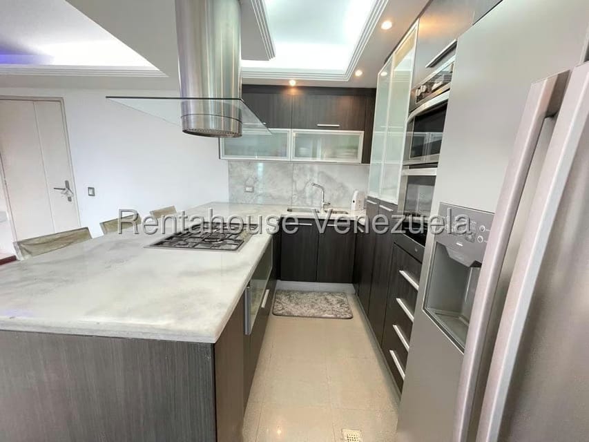 Apartamento (1 Nivel) en Alquiler en Alto Hatillo, Distrito Metropolitano - 17