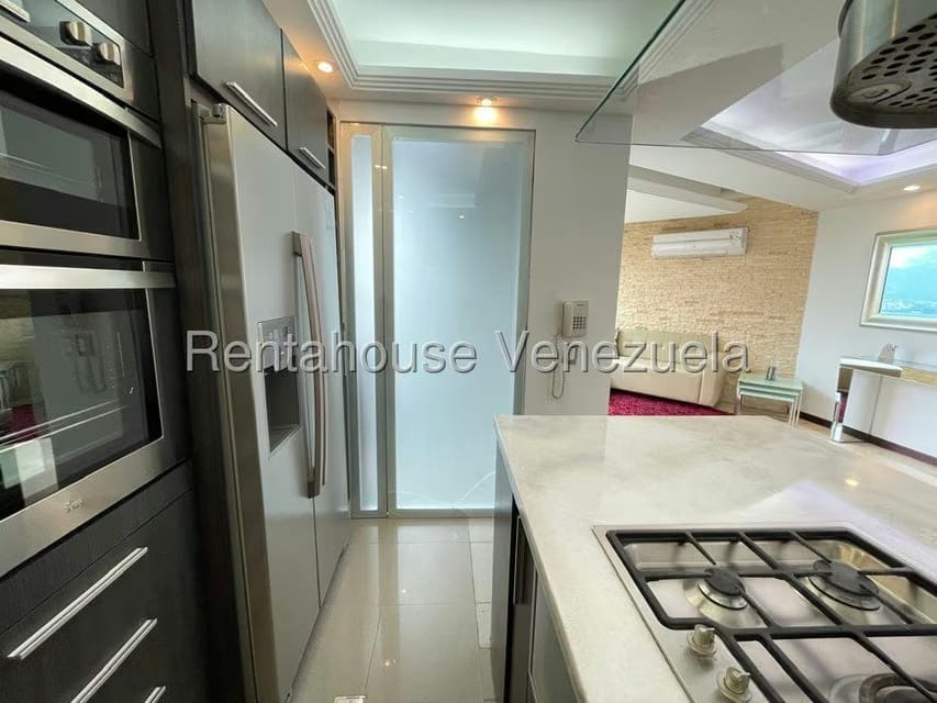 Apartamento (1 Nivel) en Alquiler en Alto Hatillo, Distrito Metropolitano - 21