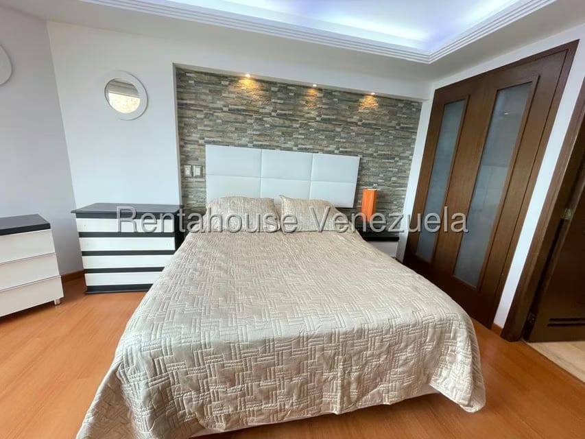 Apartamento (1 Nivel) en Alquiler en Alto Hatillo, Distrito Metropolitano - 36