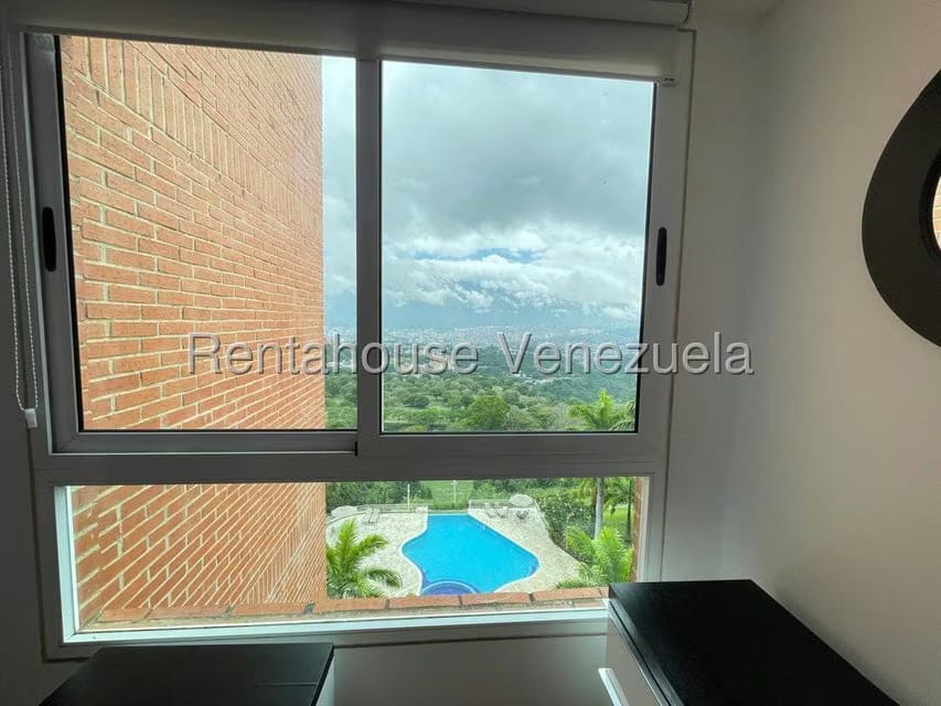 Apartamento (1 Nivel) en Alquiler en Alto Hatillo, Distrito Metropolitano - 39