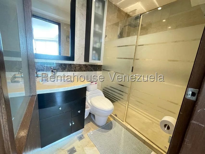 Apartamento (1 Nivel) en Alquiler en Alto Hatillo, Distrito Metropolitano - 45