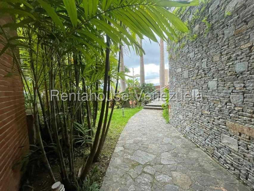 Apartamento (1 Nivel) en Alquiler en Alto Hatillo, Distrito Metropolitano - 47