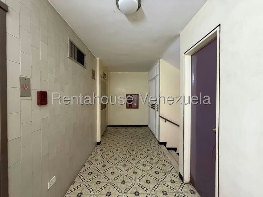 Apartamento (1 Nivel) en Venta en La Urbina, Distrito Metropolitano - 4