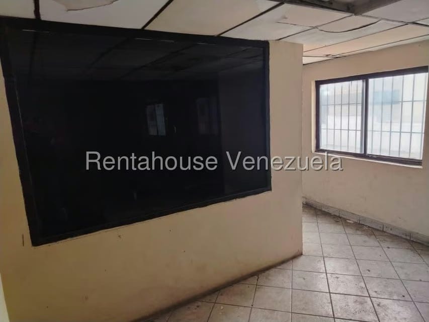 Comercial (Local Comercial) en Venta en Centro, Lara - 13