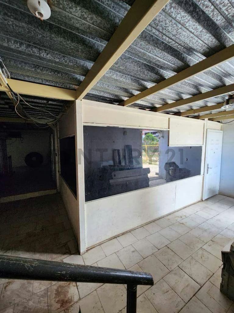 Local comercial en Puerto la Cruz, Anzoátegui - 2